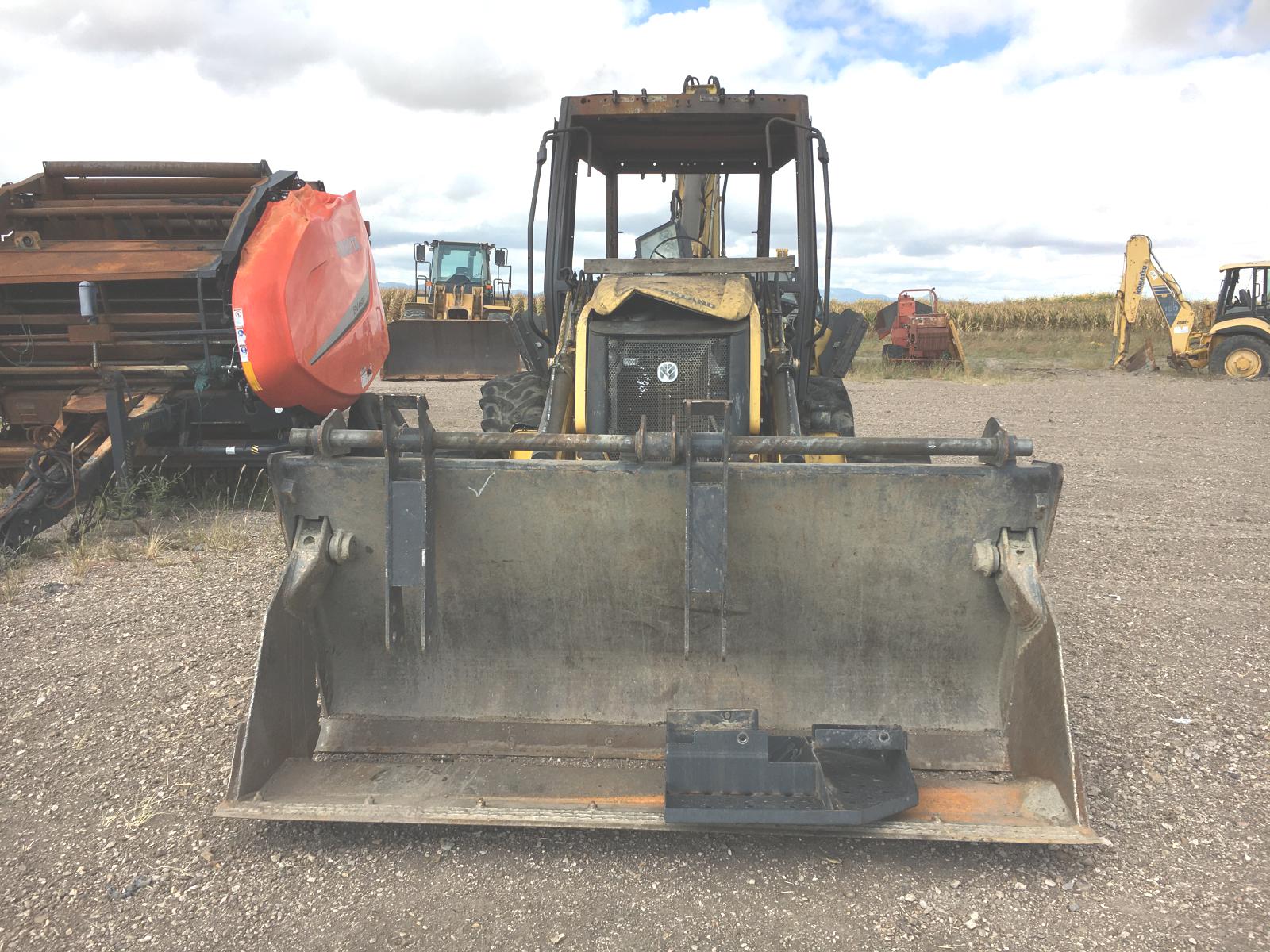 ./imagenes/INVOICE/2019/16188/RETROEXCAVADORA NEW HOLLAND_B110C (5).JPG